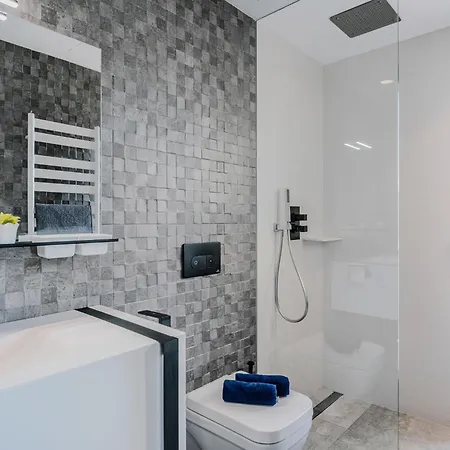 Leda By Interhome